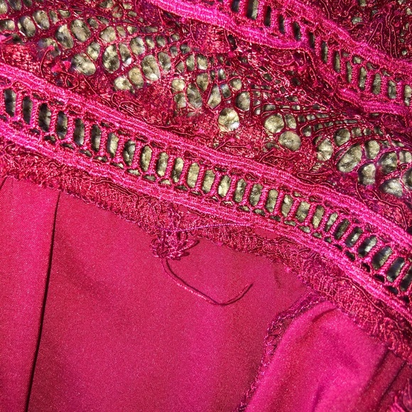 Women’s Dress - Picture 9 of 15